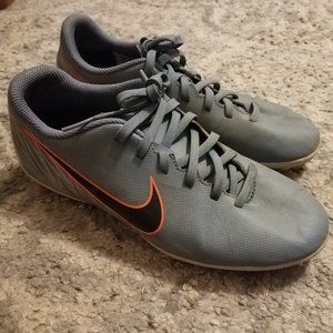 NIKE MERCURIAL SOCCER CLEATS